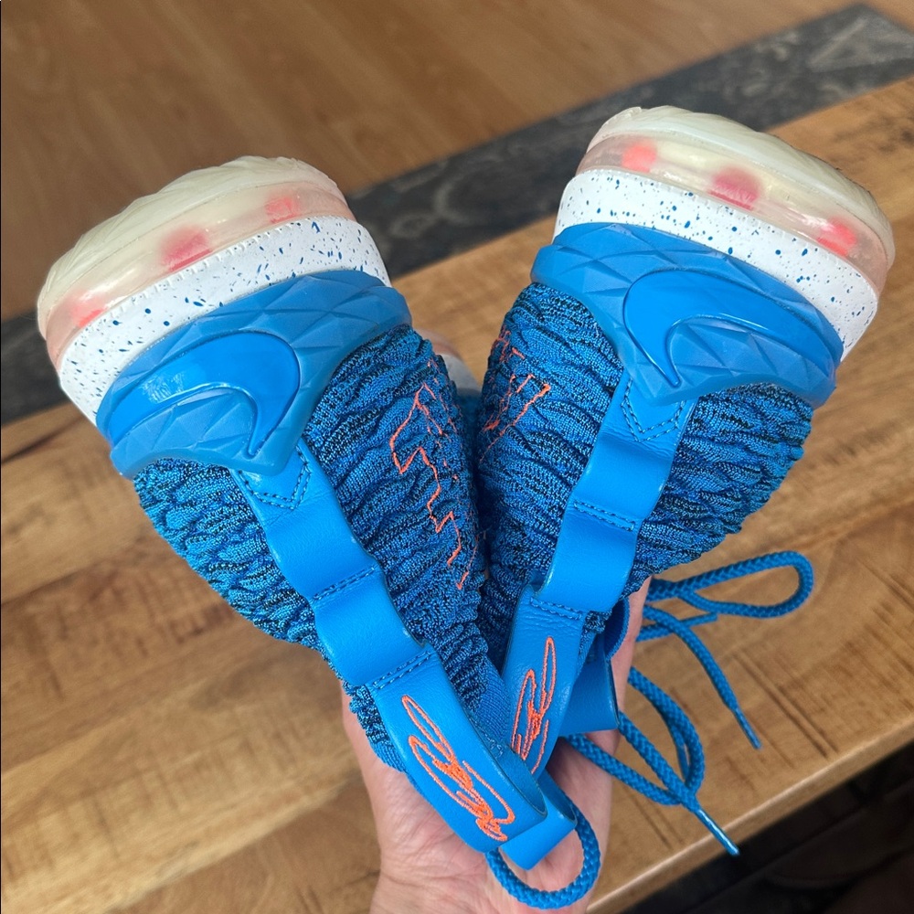 Nike LeBron 15 Zoom + Max Air setup - Picture 6 of 7